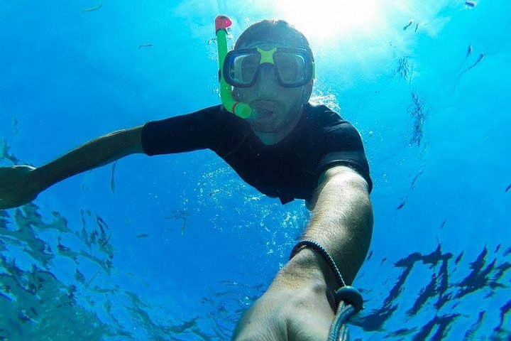 Cabo Snorkeling: Underwater Wonders with Top Snorkel Spots in Los Cabos